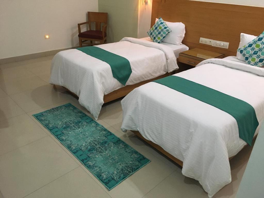 Fabhotel A&M - Nr Lv Prasad Institute, Banjara Hills Hyderabad Exterior photo