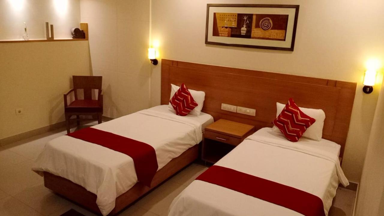 Fabhotel A&M - Nr Lv Prasad Institute, Banjara Hills Hyderabad Exterior photo