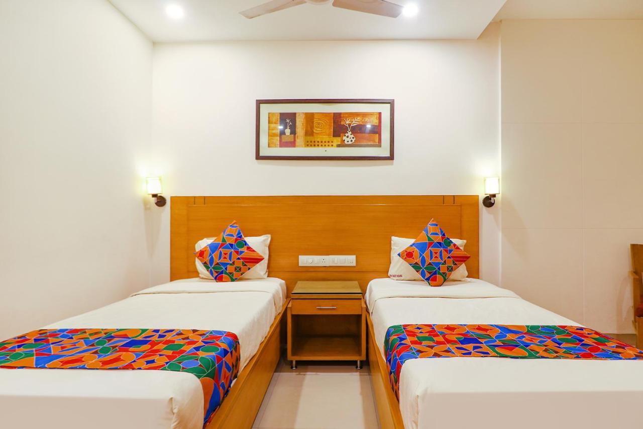 Fabhotel A&M - Nr Lv Prasad Institute, Banjara Hills Hyderabad Exterior photo